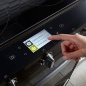 Estufa Eléctrica Slide In 30" (76 cm) Marca: Whirlpool Modelo: WEE750H0HV Color: Negro Inoxidable (2025 08)