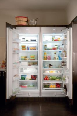 Pareja (All Refrigerator - All Freezer) 72" (180 cm) Marca: Subzero Modelo: IC-36-RID-RH - IC-36-FI-LH Color: Acero Inoxidable ($30,547 USD).