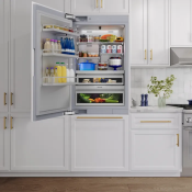 Refrigerador Empotrable Thermador T30IB100SP Panel Ready 30" con Congelador Inferior y Fábrica de Hielo $18,008 USD (09 2025).