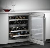 Cava de Vino Bajo Cubierta 24" (60 cm) Marca: Gaggenau Modelo: RW404761 Color: Acero Inoxidable ($8,182 USD)