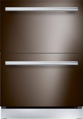 Cajones Fríos Profesional 24" (60cm) con máquina de hielos Marca: Thermador Modelo: T24UC905DP Color: Panel Ready ($8,890  USD) (10 2025).